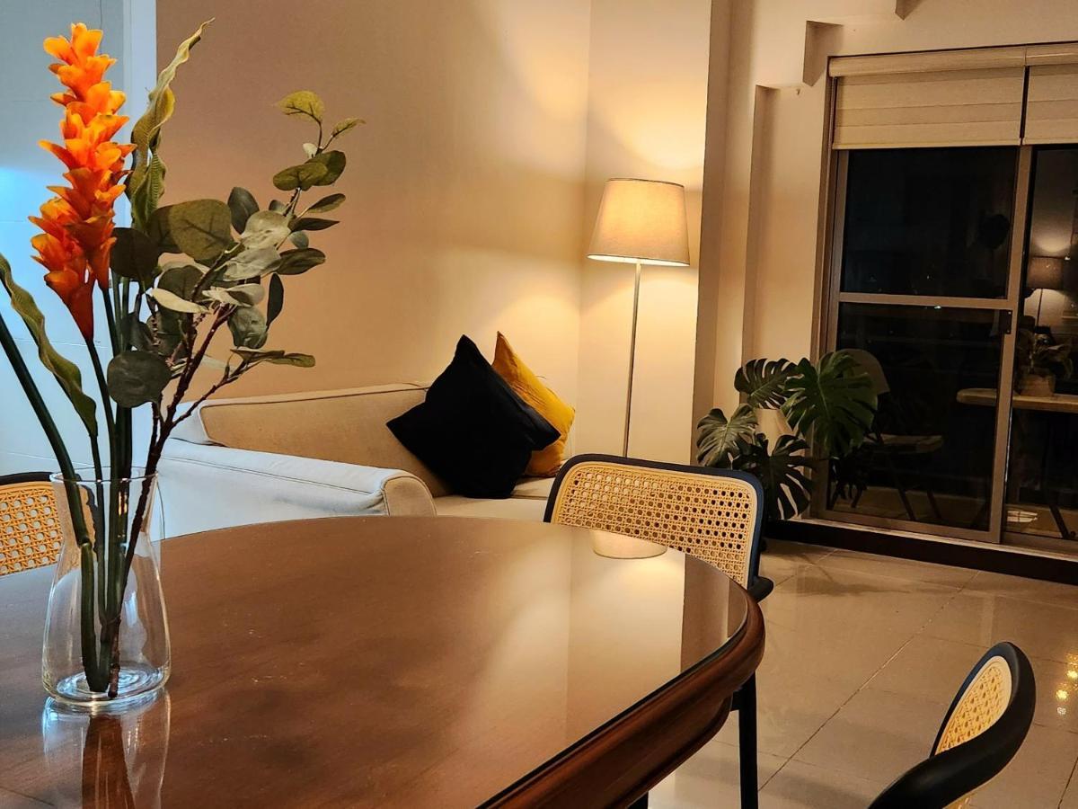Casa Antonio At Fairway Terraces Family Penthouse 2Br Wi-Fi Nr Golf, Airport, Fort Bgc Manille Extérieur photo