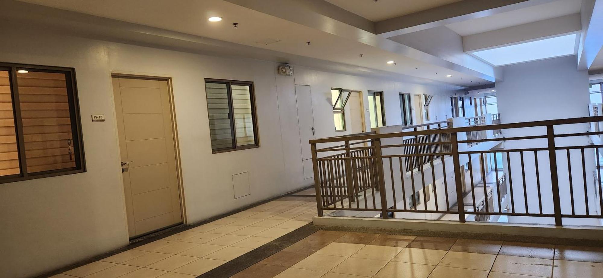 Casa Antonio At Fairway Terraces Family Penthouse 2Br Wi-Fi Nr Golf, Airport, Fort Bgc Manille Extérieur photo