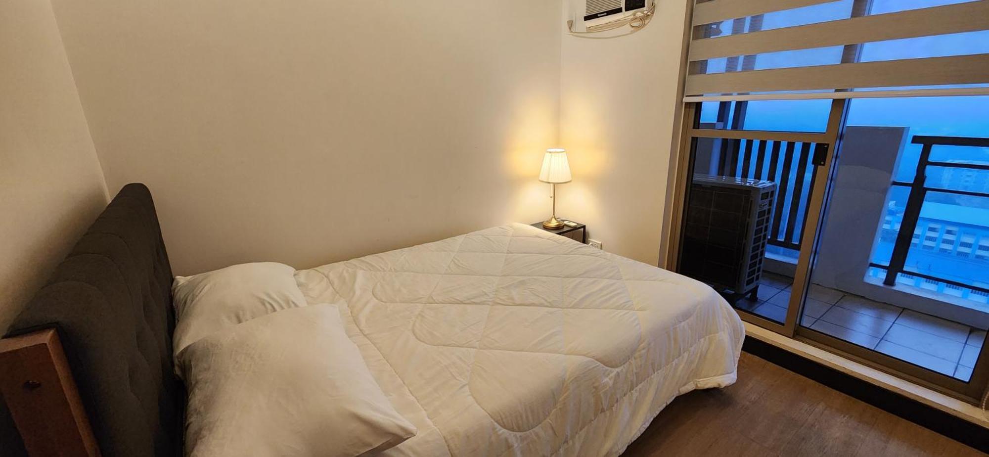 Casa Antonio At Fairway Terraces Family Penthouse 2Br Wi-Fi Nr Golf, Airport, Fort Bgc Manille Extérieur photo