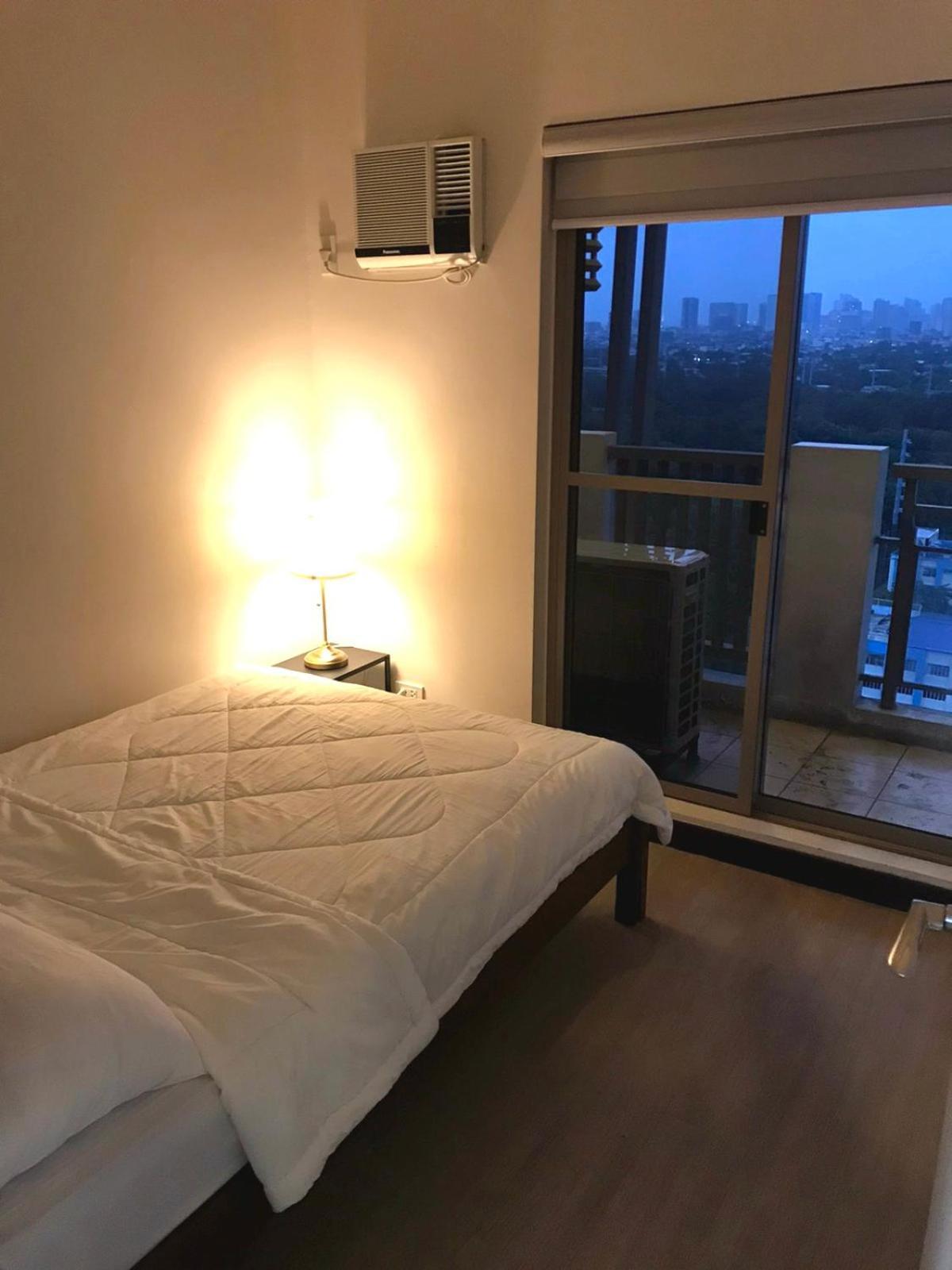 Casa Antonio At Fairway Terraces Family Penthouse 2Br Wi-Fi Nr Golf, Airport, Fort Bgc Manille Extérieur photo