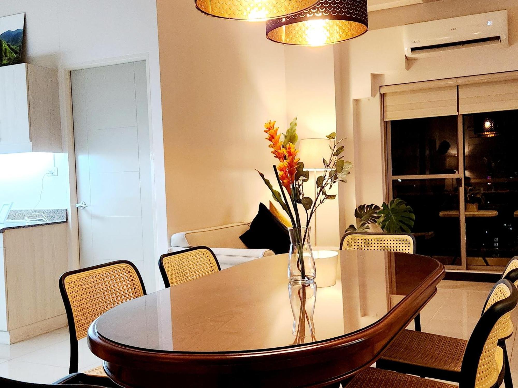 Casa Antonio At Fairway Terraces Family Penthouse 2Br Wi-Fi Nr Golf, Airport, Fort Bgc Manille Extérieur photo